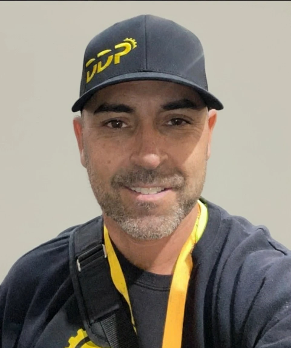 Jason Dolan - Propriétaire fournisseur fiable pièces équipement DDPièces Québec